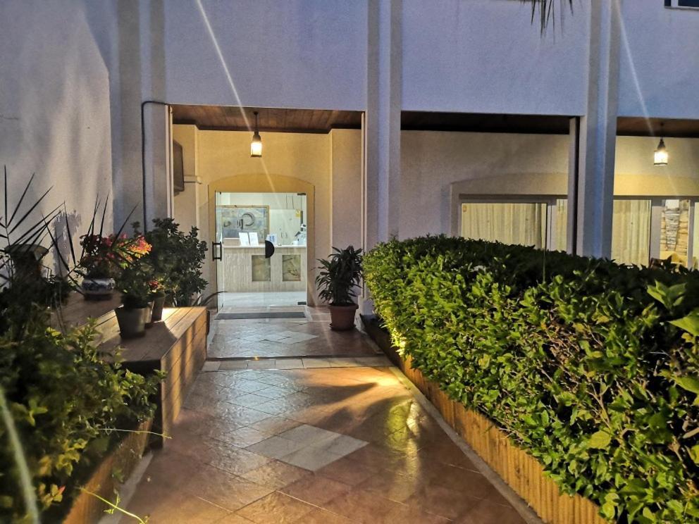 La Luna Blanca Torremolinos Exterior foto